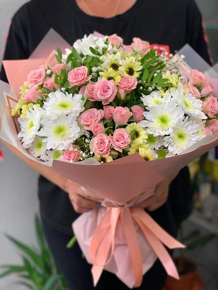 Букет цветов из: Розы и Хризантемы в Царево