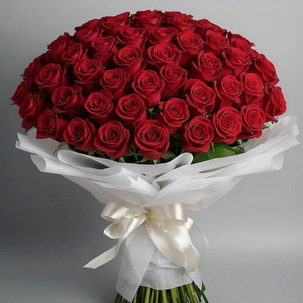Букет 101 Красная роза Блэк Мэджик в Царево