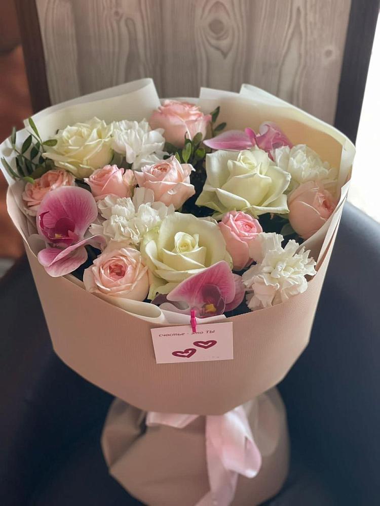 Букет цветов из: Орхидеи, Розы и Гвоздики в Царево