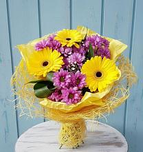 Букет цветов из:  Хризантемы и Герберы в Царево