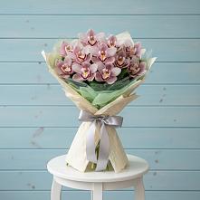 Букет цветов из:  Орхидеи и Розы в Царево