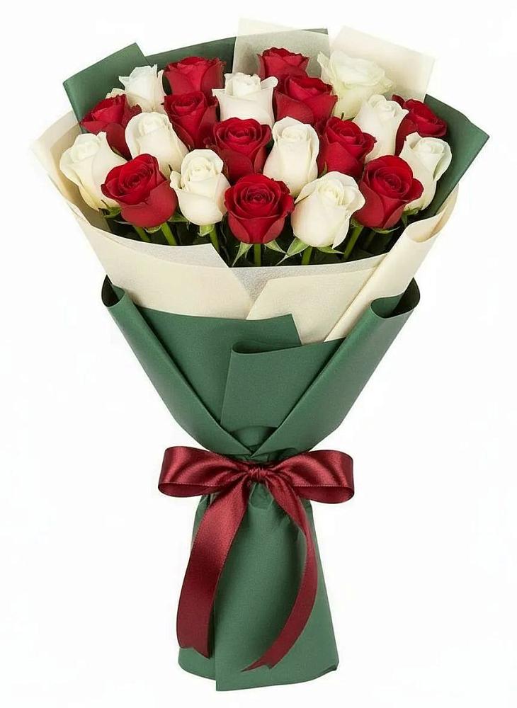 Букет Микс из красных и белых роз в Царево