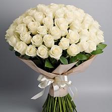 Букет 101 беля роза Белоснежка в Царево