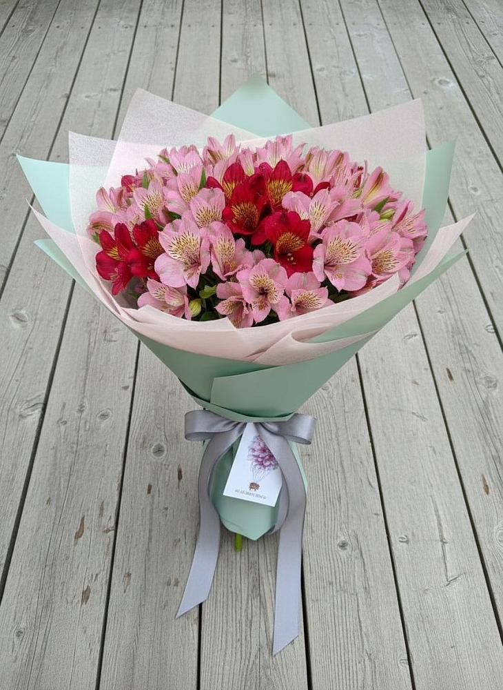 Букет цветов из: Альстромерии в Царево