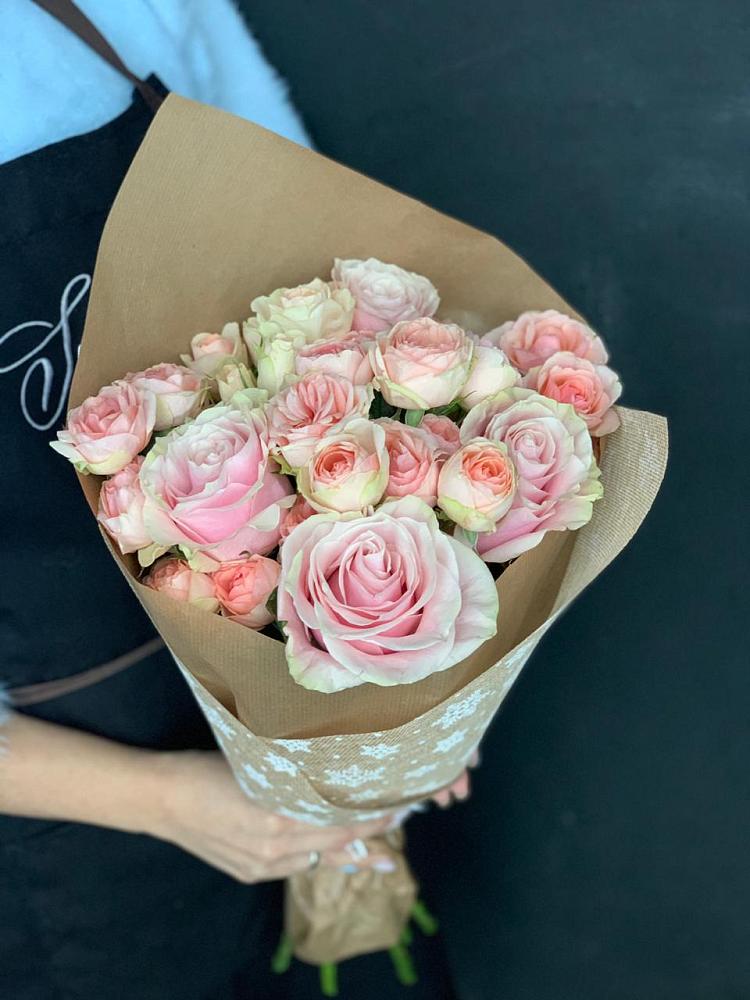 Букет цветов из: Хризантемы и Розы в Царево