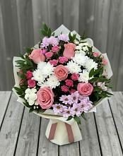 Букет цветов из:  Альстромерии, Гвоздики, Розы и Хризантемы в Царево