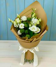 Букет цветов из:  Хризантемы и Лизиантусы в Царево