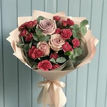 Букет цветов из:  Гвоздики и Розы в Царево
